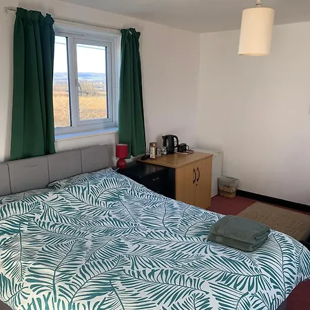 1 Bedroom Annex, Private Bathroom, Peaceful Area Claypits Exterior photo